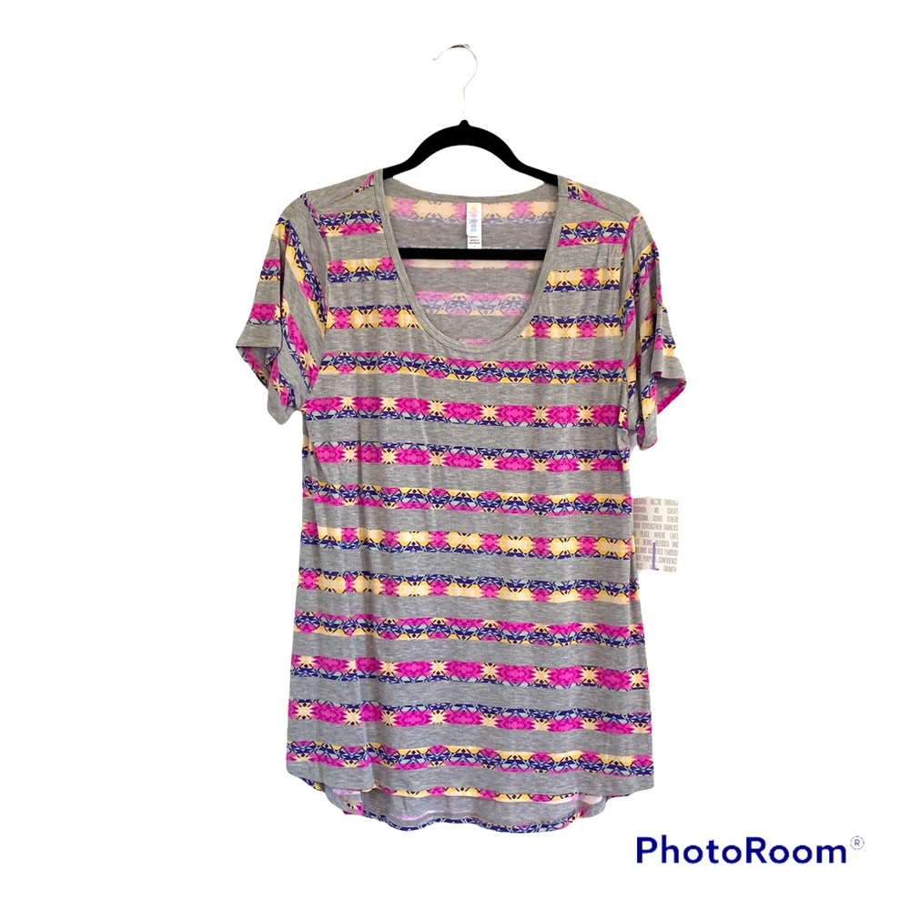 NWT LuLaRoe Classic T
